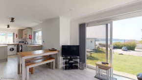 B51 Blue Bay, Riviere Towans
